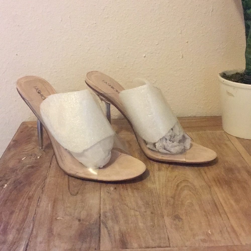 Clear heels Fashion Nova Size 8.5